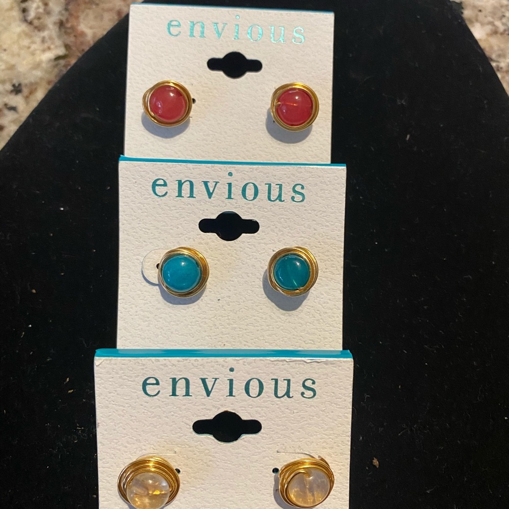 Earrings - Picture 2 of 6